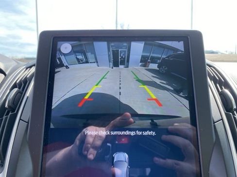 Used 2024 Ford Edge SEL image 28