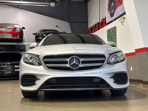 Used 2017 Mercedes-Benz E 400 4MATIC Wagon image 30