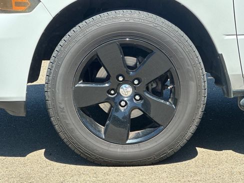 Used 2012 RAM 1500 Express w/ California Black Wheels Group AWD/4WD image 41
