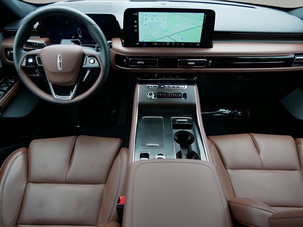 Used 2026 Lincoln Aviator Reserve AWD/4WD image 14