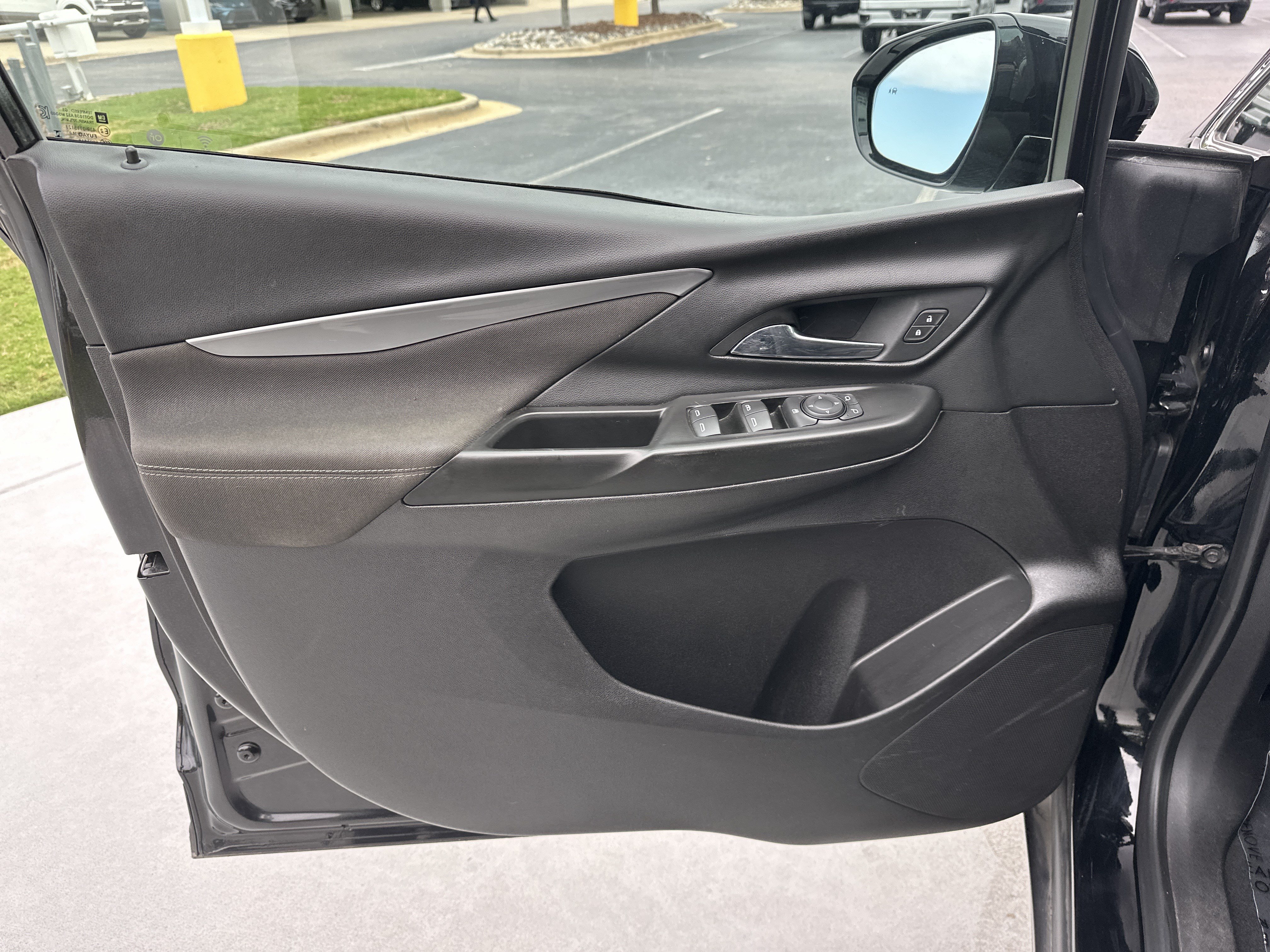 Used 2023 Chevrolet Bolt LT w/ Driver Confidence Package FWD image 14