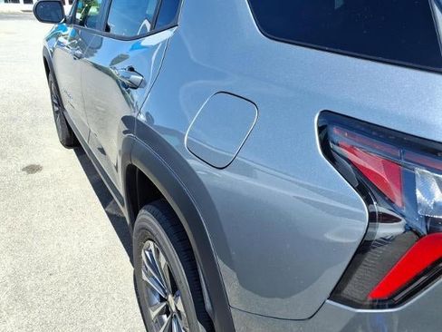 New 2026 Chevrolet Equinox LT FWD image 19