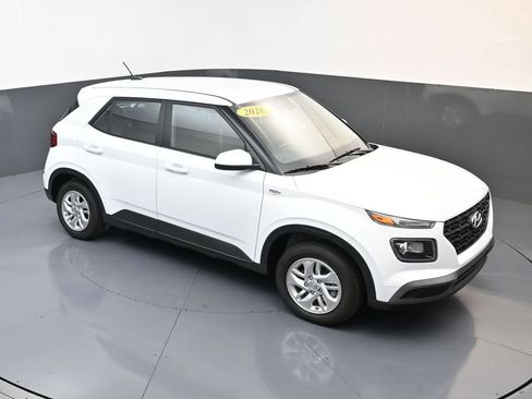 Certified 2026 Hyundai Venue SE FWD image 14