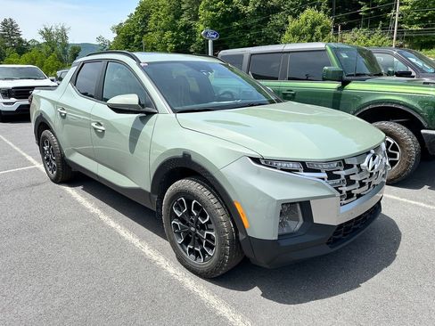 Used 2022 Hyundai Santa Cruz SEL Premium AWD/4WD image 2