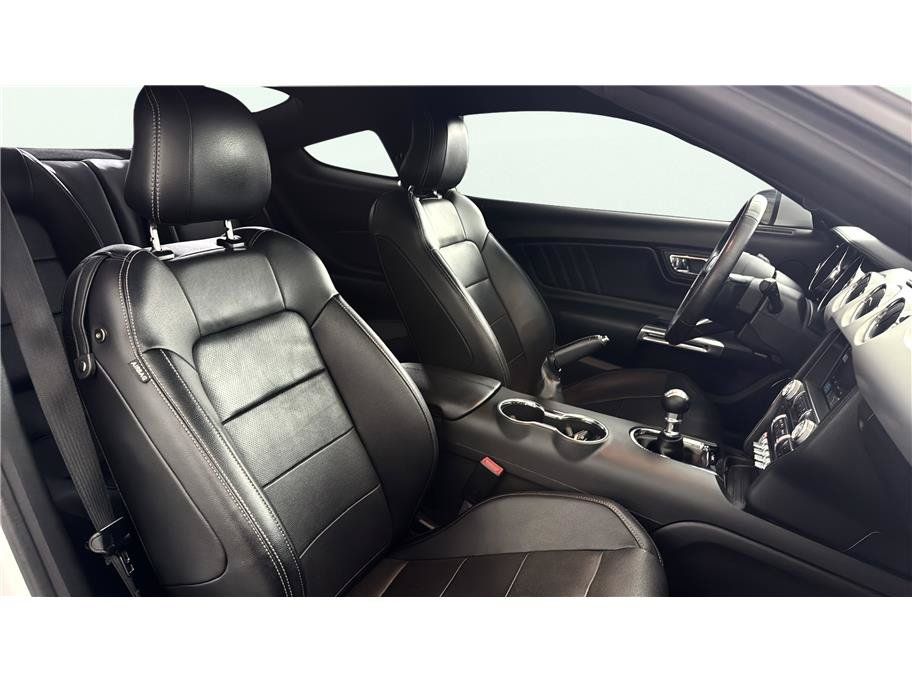 Used 2016 Ford Mustang Premium w/ Equipment Group 201A RWD image 18