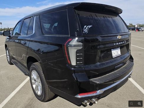 Used 2025 Chevrolet Tahoe Premier image 2