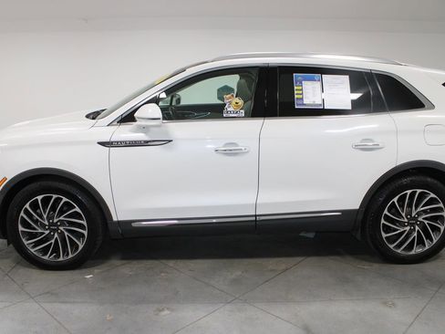 Used 2020 Lincoln Nautilus Reserve w/ Equipment Group 201A image 6