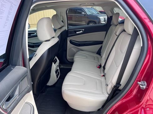 Used 2020 Ford Edge Titanium w/ Equipment Group 301A FWD image 13