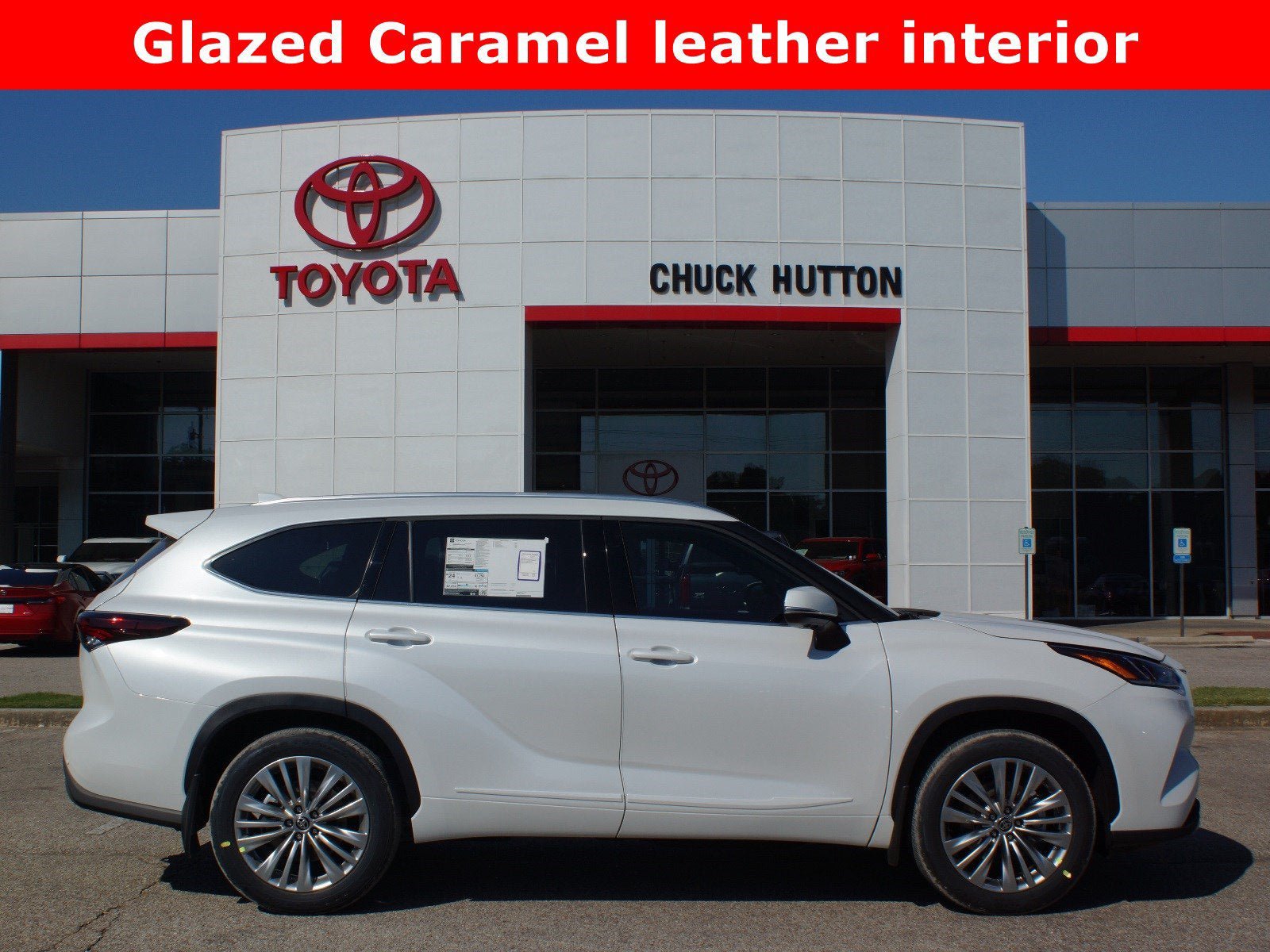 Used 2026 Toyota Highlander Platinum AWD/4WD image 1