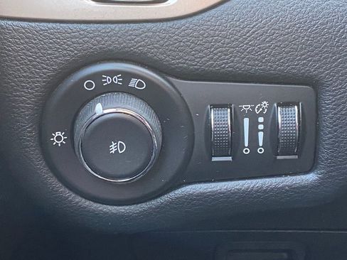 Used 2014 Jeep Cherokee Latitude image 25