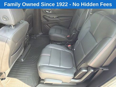 Used 2023 Chevrolet Traverse RS w/ LPO, Cargo Package FWD image 20