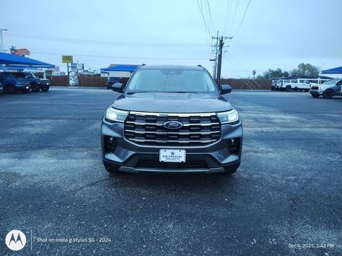 New 2026 Ford Explorer Active w/ Active Comfort Package image 1