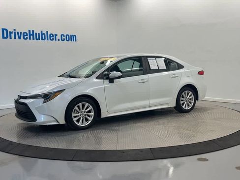 Used 2024 Toyota Corolla LE w/ LE Convenience Package image 7