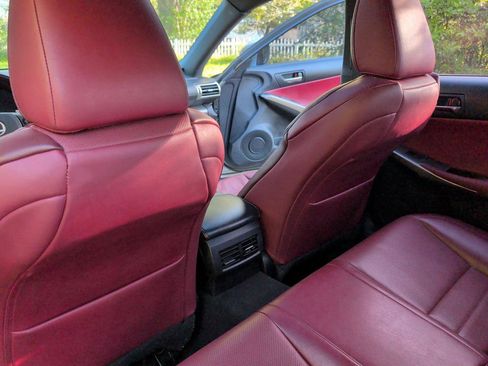 Used 2016 Lexus IS 200t w/ F Sport Package RWD image 40