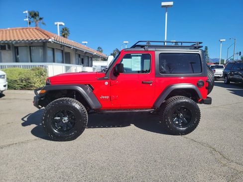 Used 2019 Jeep Wrangler Sport image 9