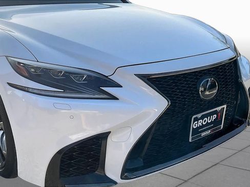 Used 2018 Lexus LS 500 F Sport w/ Accessory Package (Z2) AWD/4WD image 30