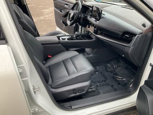 Used 2021 Nissan Rogue SL w/ Premium Package image 22