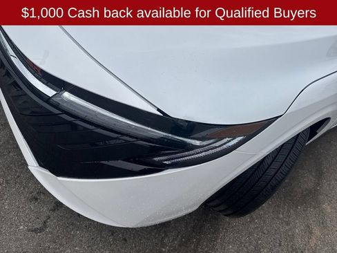 New 2026 Nissan Sentra SR w/ SR Premium Package FWD image 34