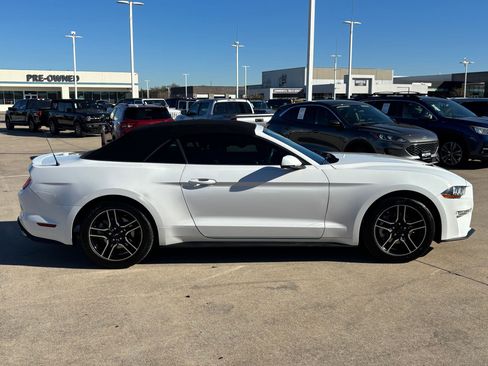 Used 2020 Ford Mustang Premium image 2
