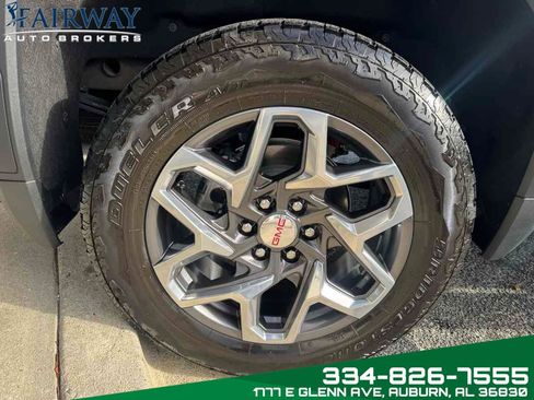 Used 2024 GMC Sierra 1500 SLT w/ SLT Premium Plus Package image 33