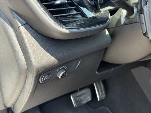 Used 2023 Buick Envision Preferred FWD image 19