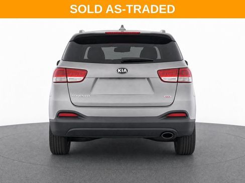 Used 2017 Kia Sorento AWD w/ LX Convenience Package image 10