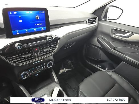Used 2022 Ford Escape SEL image 28