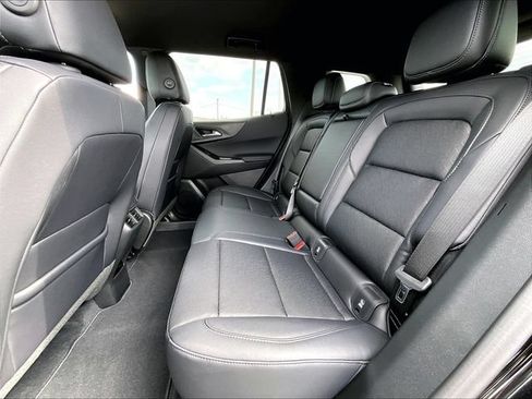 New 2027 Chevrolet Equinox LT w/ Convenience Package II FWD image 14