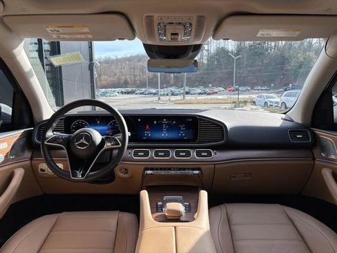 Used 2025 Mercedes-Benz GLE 350 4MATIC image 30