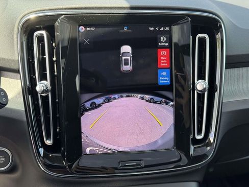 Certified 2026 Volvo XC40 B5 Core w/ Protection Package Premier AWD/4WD image 29