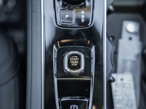 New 2027 Volvo XC90 B6 Plus AWD/4WD image 26