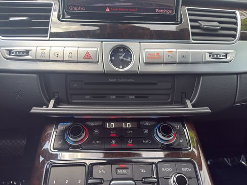 Used 2013 Audi A8 3.0T w/ Convenience Pkg AWD/4WD image 25
