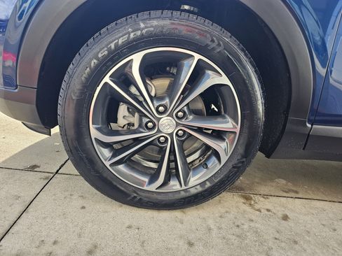 Used 2021 Buick Encore GX Select image 9