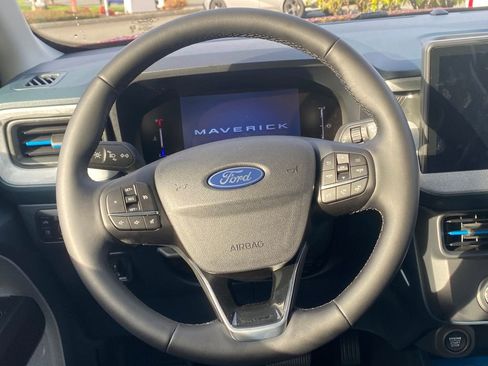New 2025 Ford Maverick XLT w/ Equipment Group 301A image 17