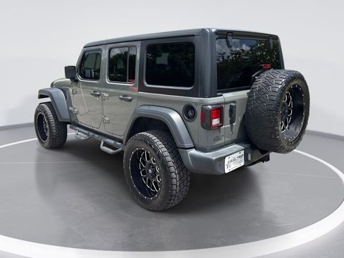 Used 2018 Jeep Wrangler Unlimited Sport AWD/4WD image 6