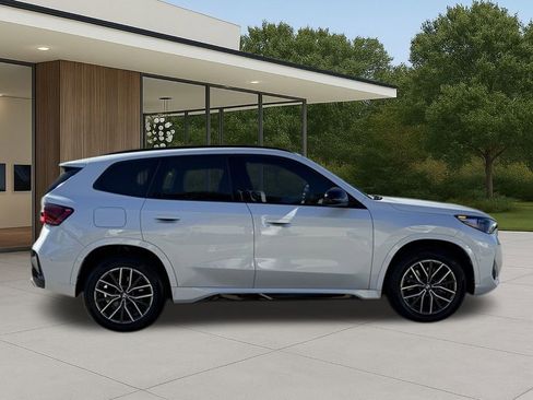 Certified 2023 BMW X1 xDrive28i w/ M Sport Package image 6