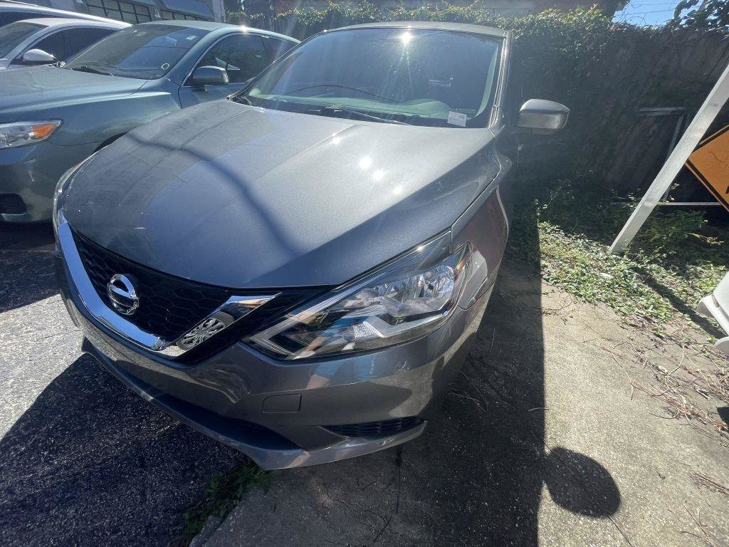 Used 2019 Nissan Sentra SV FWD image 2