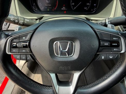 Used 2018 Honda Accord Sport image 20
