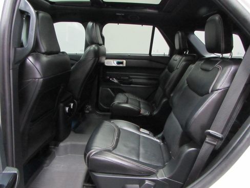 Certified 2024 Ford Explorer ST w/ Equipment Group 401A AWD/4WD image 15