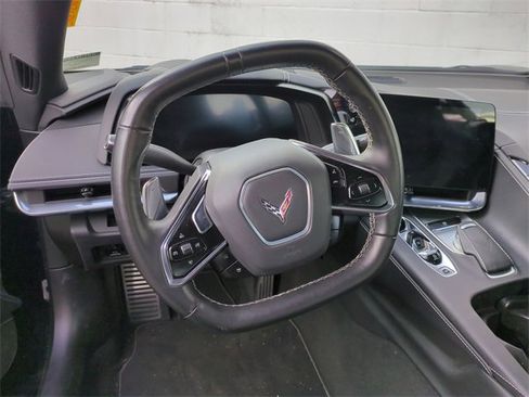 Used 2021 Chevrolet Corvette Stingray Coupe w/ Z51 Performance Package image 10