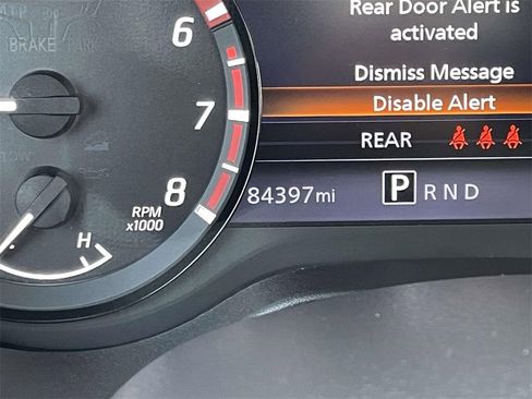 Used 2023 Nissan Titan PRO-4X w/ Pro-4x Convenience Package image 27