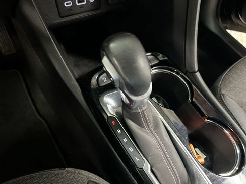 Used 2023 Buick Encore GX Preferred FWD image 17