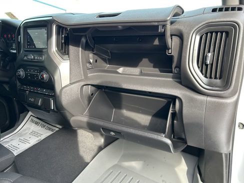 Used 2024 Chevrolet Silverado 1500 Custom Trail Boss image 40