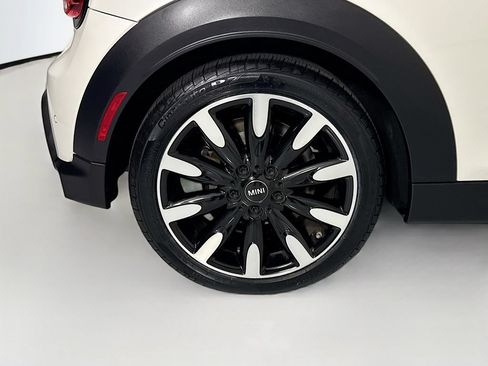 Certified 2023 MINI Cooper S FWD image 28