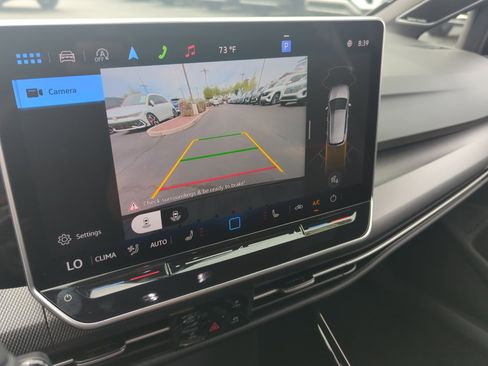 New 2025 Volkswagen Golf SE image 28