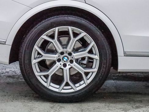 Used 2023 BMW X7 xDrive40i AWD/4WD image 12