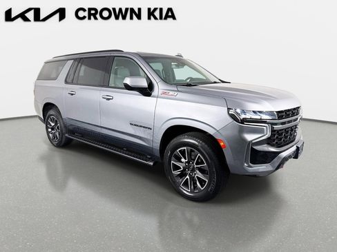 Used 2022 Chevrolet Suburban Z71 image 4