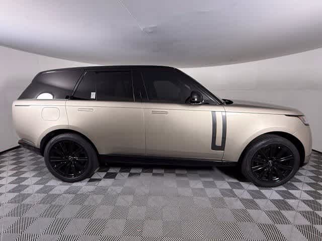 Used 2025 Land Rover Range Rover SE AWD/4WD image 8