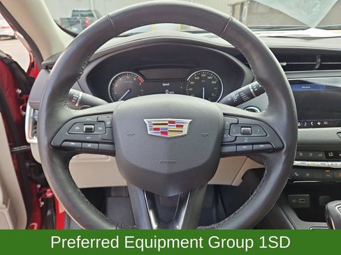 Used 2019 Cadillac XT4 Premium Luxury FWD image 10