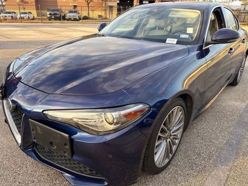 Used 2018 Alfa Romeo Giulia Ti w/ Quick Order Package 22Z Lusso image 2